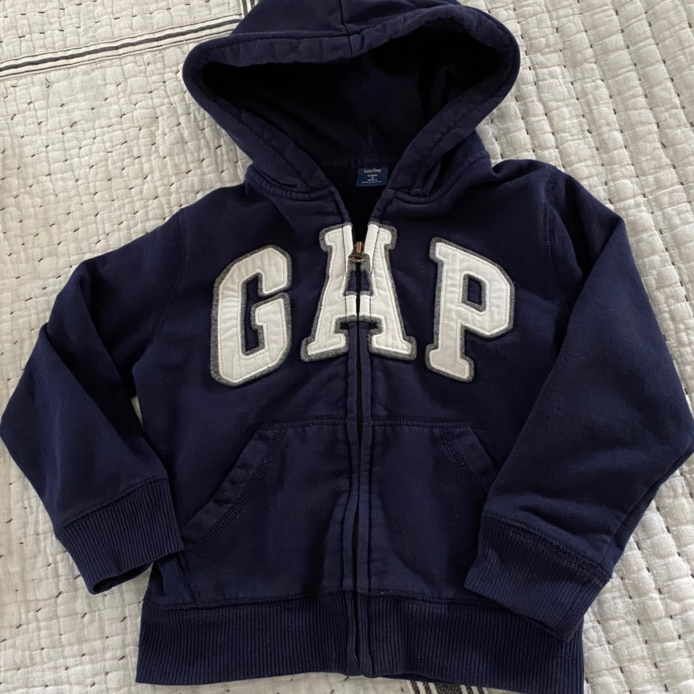 GAP Kids Zip up jacket size 5 toddlers